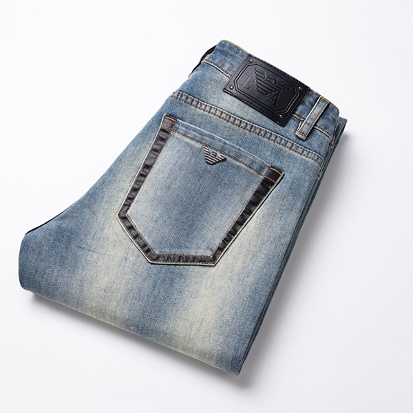 ブランドジーンズ着用イメージ